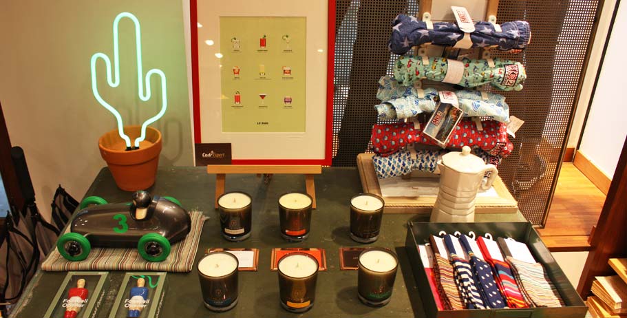 Concept Store, bracelets, bougies parfumées, décoration....
