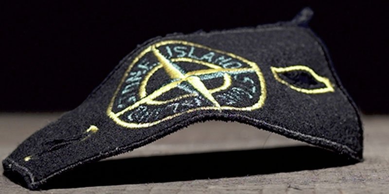 Stone island marque de vêtements pour hommes.