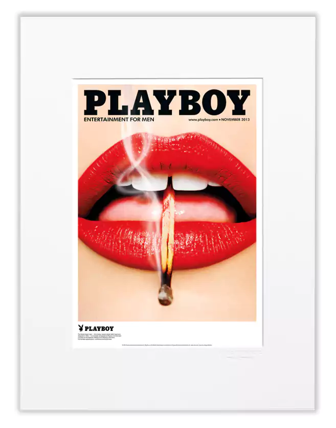 Affiche "Couverture Playboy 2013" - Image Republic. Les tirages 30 x 40 cm sont présentés sous passes-partout.