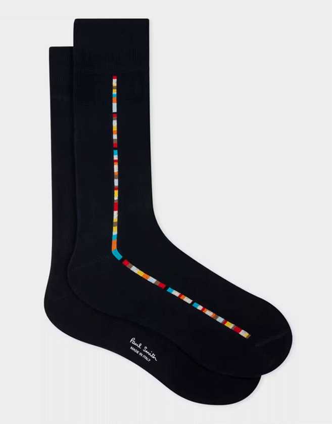 Chaussettes fabriquées en Italie à partir d’un mélange de coton biologique. Ces chaussettes Paul Smith noires arborent un motif en liseré "Signature Stripe".